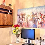 La Maison De Julie *