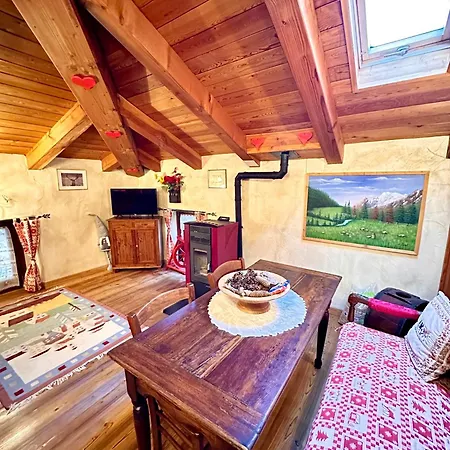 La Maison De Julie Apartament *