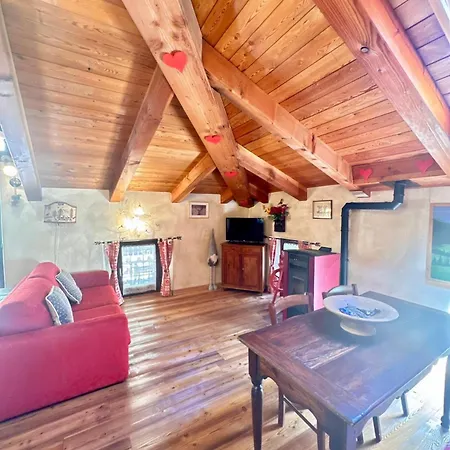 Апартаменты La Maison De Julie *