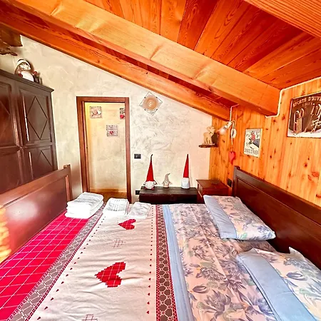 La Maison De Julie Apartament *